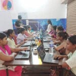 मुख्यमंत्री की सार्थक पहल से छात्राओं की आत्मनिर्भरता की ओर बढ़ते कदम मुख्यमंत्री की सार्थक पहल से छात्राओं की आत्मनिर्भरता की ओर बढ़ते कदम