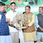 भारतीय T20 क्रिकेट टीम के कप्तान सूर्य कुमार यादव का मुख्यमंत्री ने किया सम्मान