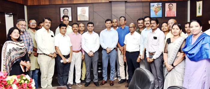 आयुक्त मयंक श्रीवास्तव को दी गई भावभीनी विदाई