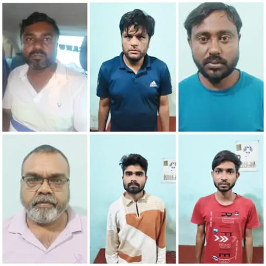 सेक्स रैकेट पर कार्रवाई; 2 महिला दलाल समेत 17 गिरफ्तार सेक्स रैकेट पर कार्रवाई; 2 महिला दलाल समेत 17 गिरफ्तार