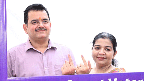 मुख्यमंत्री के सचिव पी दयानंद ने अपने मताधिकार का किया प्रयोग, प्रदेशवासियों से की मतदान की अपील मुख्यमंत्री के सचिव पी दयानंद ने अपने मताधिकार का किया प्रयोग, प्रदेशवासियों से की मतदान की अपील