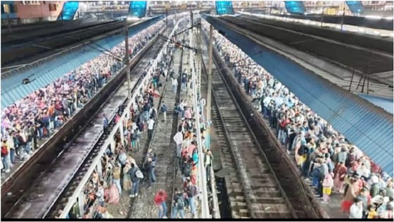 रेलवे स्टेशन पर भगदड़, 15 लोगों की हुई मौत, महाकुंभ जाने के लिए उमड़ी थी भारी भीड़