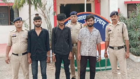 लूटपाट करने वाले तीन आरोपी गिरफ्तार, बाइक समेत 4.50 लाख का सामान जब्त