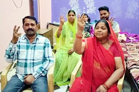 प्रयागराज महाकुंभ में एक नाव चलाने वाले परिवार ने की 30 करोड़ रुपए की कमाई