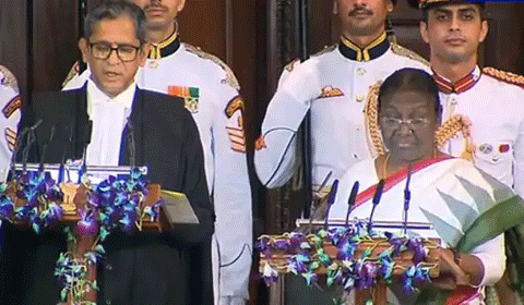 महिला दिवस 3 बच्चों, पति की मौत, डिप्रेशन में रहीं द्रौपदी मुर्मू:लड़कों से लड़कर मॉनिटर बनीं; मंच पर चढ़ मंत्री से कहा- ‘मेरा दाखिला कराओ’ महिला दिवस 3 बच्चों, पति की मौत, डिप्रेशन में रहीं द्रौपदी मुर्मू:लड़कों से लड़कर मॉनिटर बनीं; मंच पर चढ़ मंत्री से कहा- ‘मेरा दाखिला कराओ’