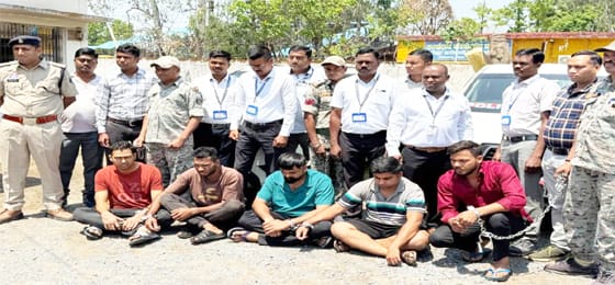 इनकम टैक्स ऑफिसर बनकर लूट करने वाले गिरोह का पर्दाफाश, 5 आरोपी गिरफ्तार