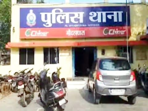 ई-रिक्शा से व्यापारी के 2 लाख पार ई-रिक्शा से व्यापारी के 2 लाख पार