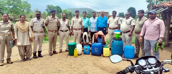 गरियाबंद में अवैध शराब के मामले में 55 प्रकरण दर्ज, 749.9 लीटर मदिरा और 2700 किलोग्राम लाहन जब्त