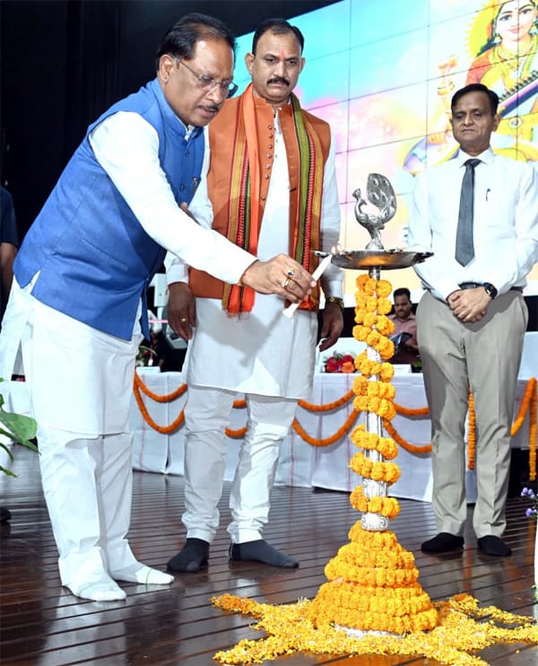 मुख्यमंत्री विष्णु देव साय ने किया एरोकॉन 2025 का शुभारंभ, कैंसर उपचार और शोध में मिलेगी नई दिशा